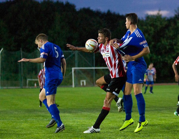 21/08/2013  Guildford City FC v Thatcham Town FC at the Spectrum. Pictures Paul Burgman